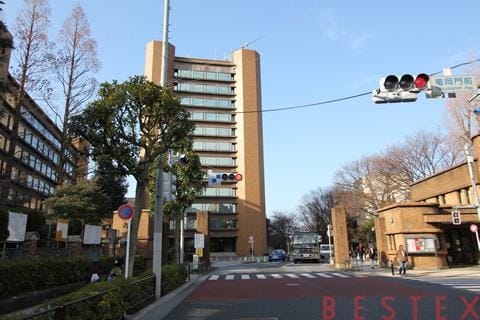 龍岡門