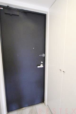 玄関ポーチ