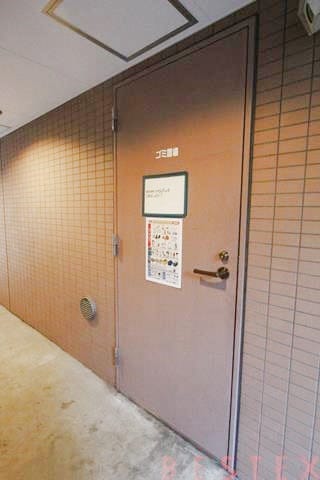 ごみ置き場