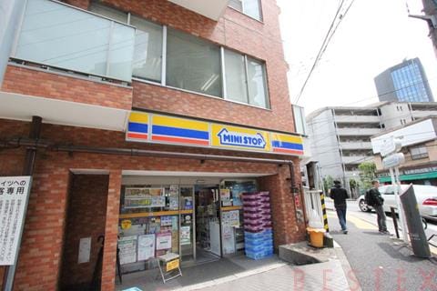 コンビニ