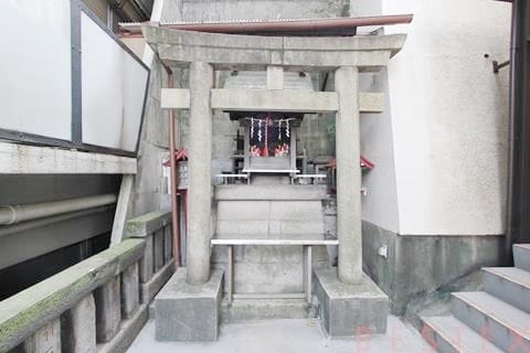 祠