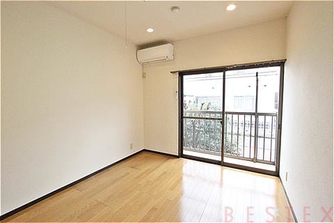 本郷展雲荘 303