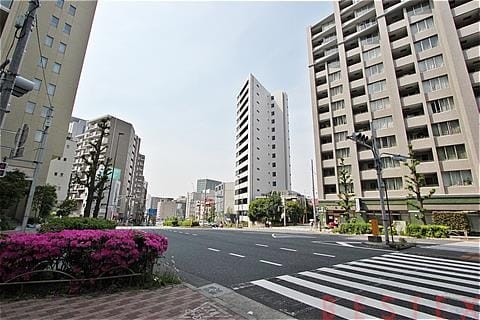 鉄筋コンクリート造地上14階建て
