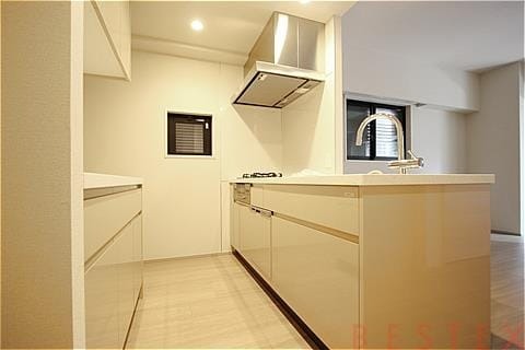 オープンレジデンシア本郷三丁目 201