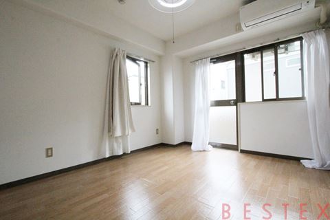 テラス本郷　302