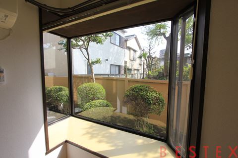 フラット本郷　104