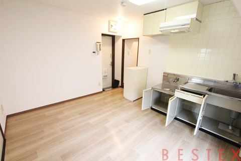 ピースインユシマ　301