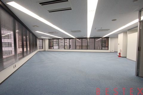 二引ビル　3階