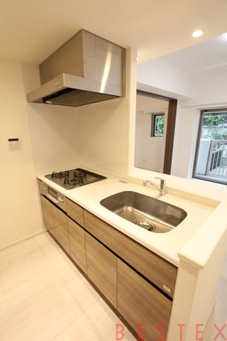 LEXE文京白山　102