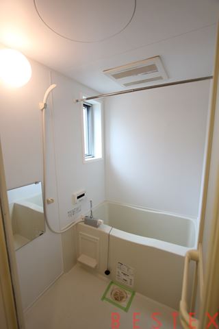 グランエッグス文京大塚　302