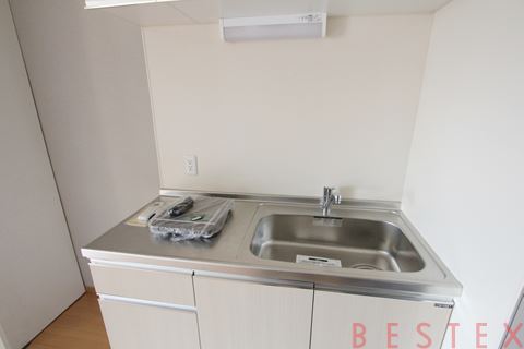 フラット本郷 305