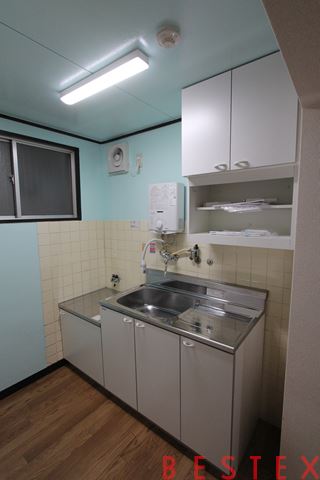 山川ビル　701