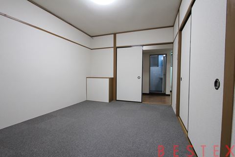 山川ビル　701