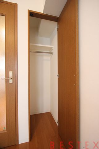 レジディア文京湯島Ⅱ 401