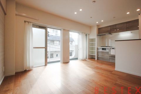 早稲田鶴巻マンション　4階