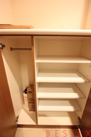 シューズボックス
