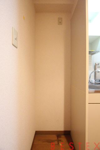 冷蔵庫置き場