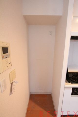冷蔵庫置き場