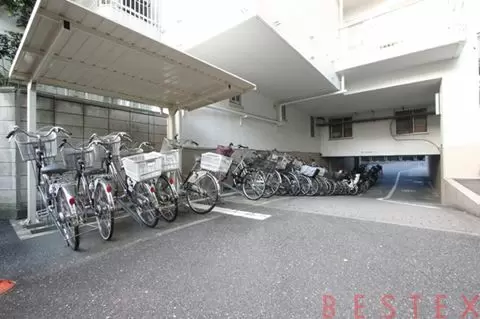 徳川マンション 3階