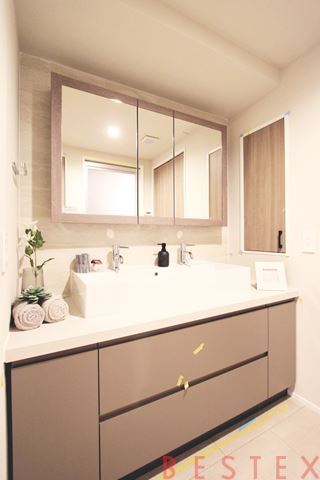 ヒルハイツ文京・春日 5階