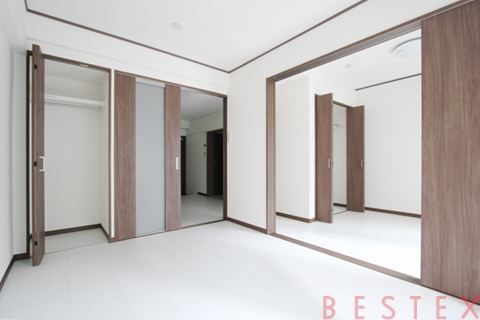 プレシアス本郷 303
