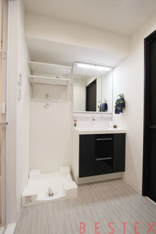 ルシエル湯島 4階