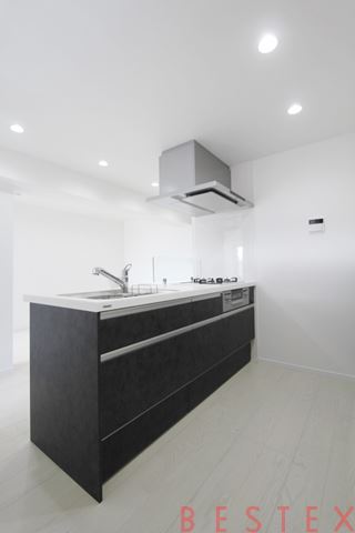 赤門アビタシオン 702