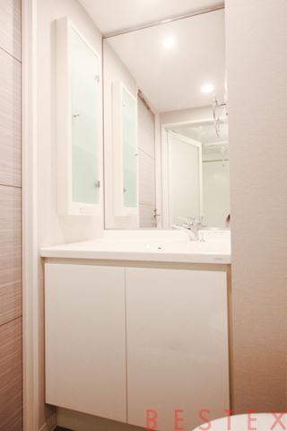 エスティメゾン千石 201