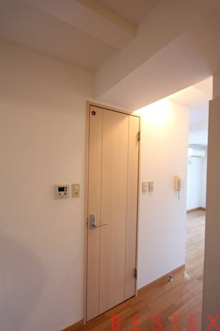 レジデンス本駒込 305