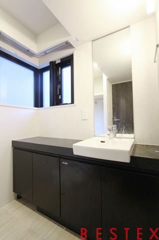 レジディア文京本郷Ⅳ 301