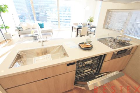 コートレジデントタワー 9階