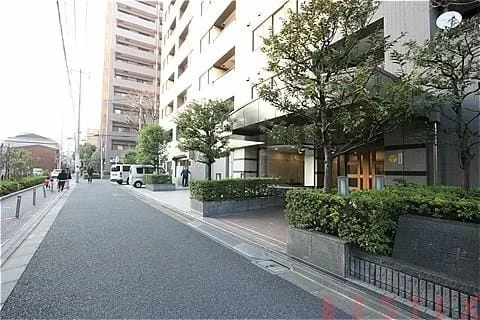 シーアイマンション根津弥生坂 4階