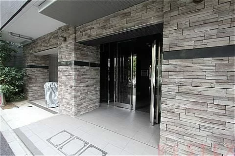 リヴシティ本郷 3階