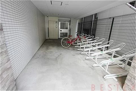 リヴシティ本郷 3階