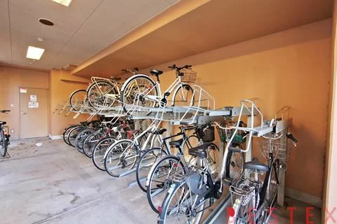 サンテミリオン白山 4階