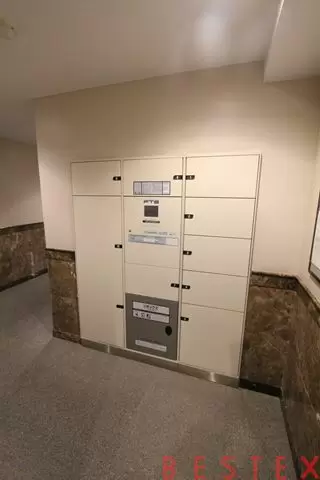 シャリエ本郷菊坂 4階