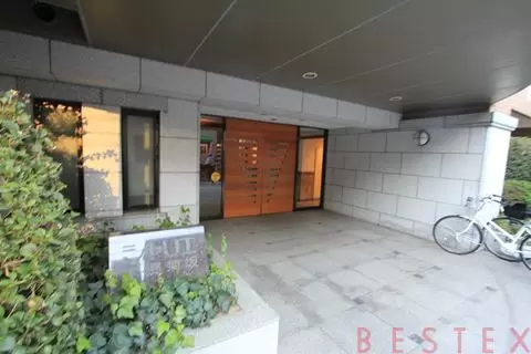 シャリエ本郷菊坂 4階