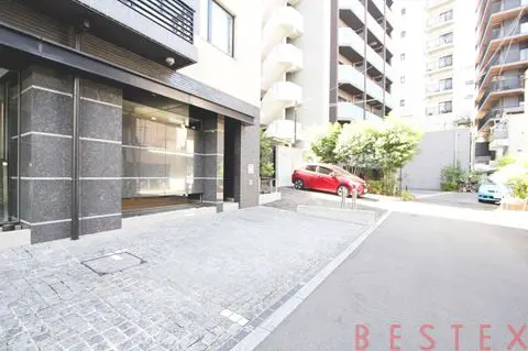 シャリエ御茶ノ水 2階