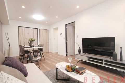 ヒルズ目白台 2階