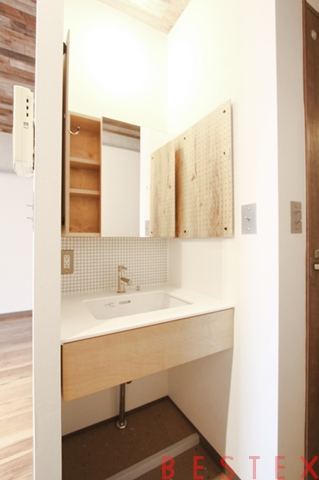 ニューハイツ湯島 606