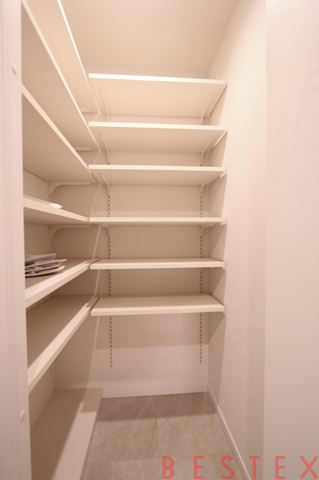 タウンシップ文京根津 6階