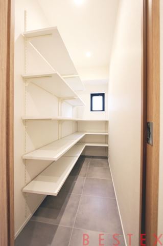 ヴィルヌーブ文京・根津 9階