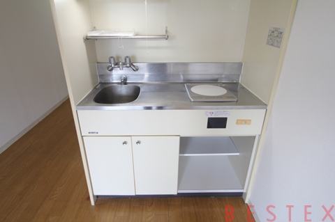 レガシー千駄木  703