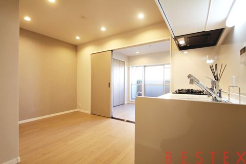 セブンスターマンション護国寺 8階