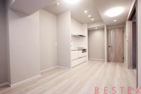 モンテベルデ千駄木　2階