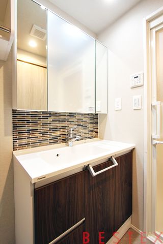 マイキャッスル小石川 2階