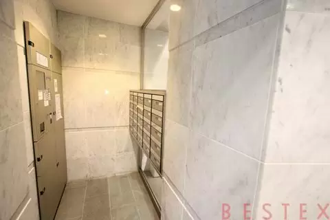 プラウド目白台 2階