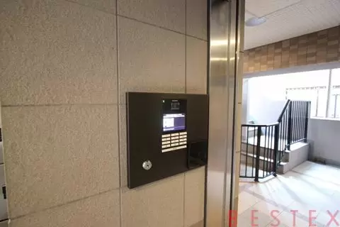 トーカン湯島キャステール 2階