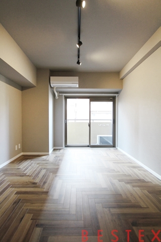 ライオンズマンション文京根津 402