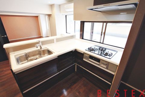 ドミネンス本郷 3階